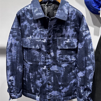 市场上装-夹克-休闲夹克