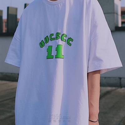 市场上装-T恤-电商T恤