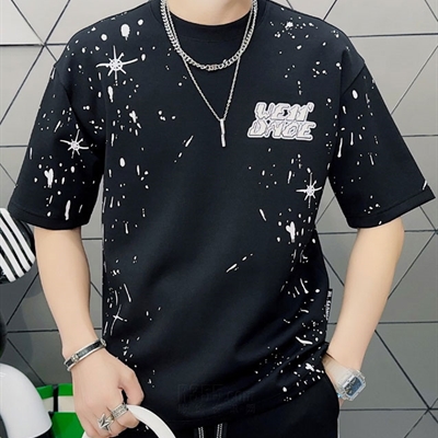 市场上装-T恤-欧货T恤