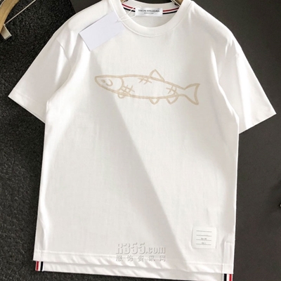 市场上装-T恤-欧货T恤