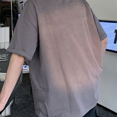 市场上装-T恤-电商T恤