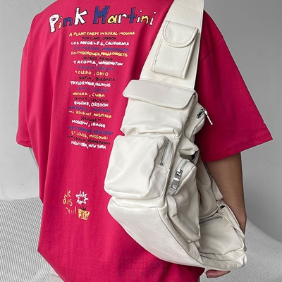 市场上装-T恤-电商T恤