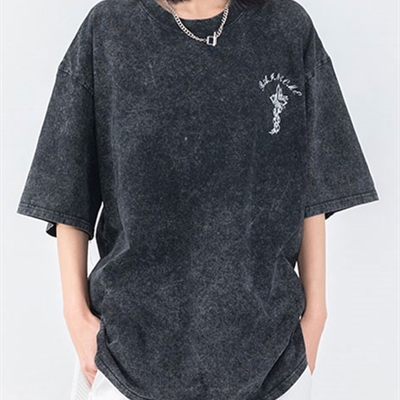 市场上装-T恤-电商T恤