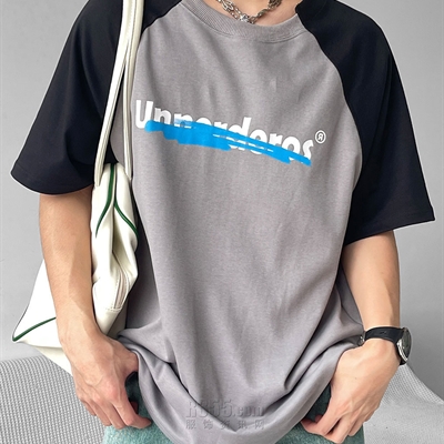 市场上装-T恤-电商T恤