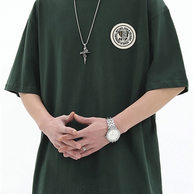 市场上装-T恤-电商T恤