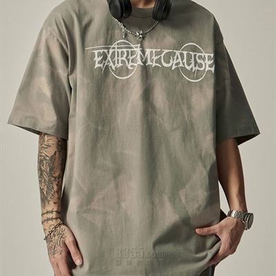 市场上装-T恤-电商T恤