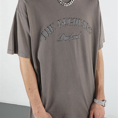 市场上装-T恤-电商T恤