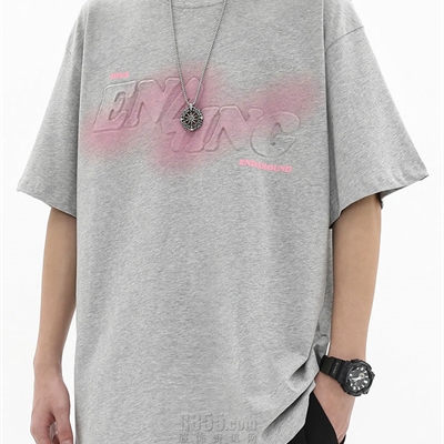 市场上装-T恤-电商T恤