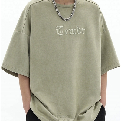 市场上装-T恤-电商T恤