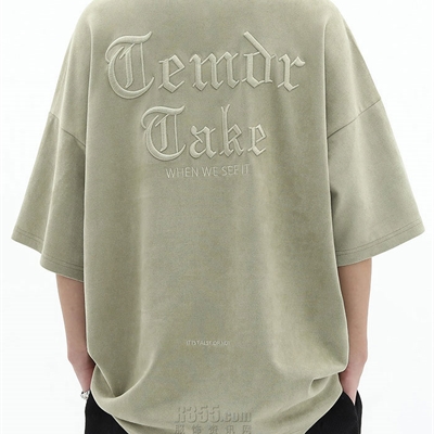 市场上装-T恤-电商T恤