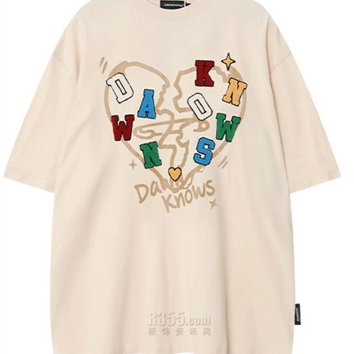 市场上装-T恤-电商T恤