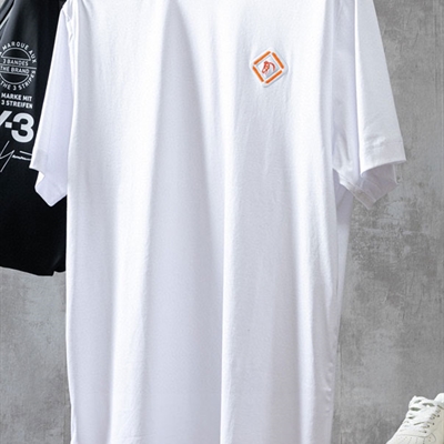 市场上装-T恤-欧货T恤