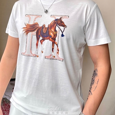 市场上装-T恤-欧货T恤