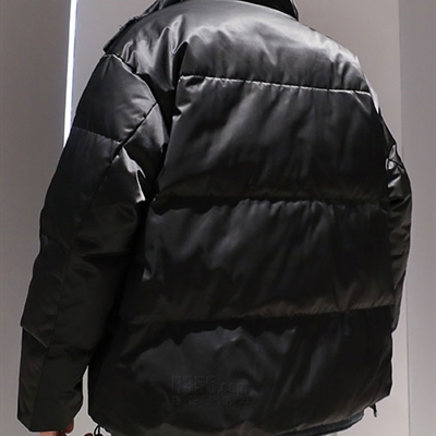 市场上装-皮衣-休闲皮衣