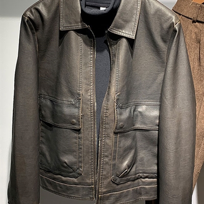 市场上装-皮衣-休闲皮衣