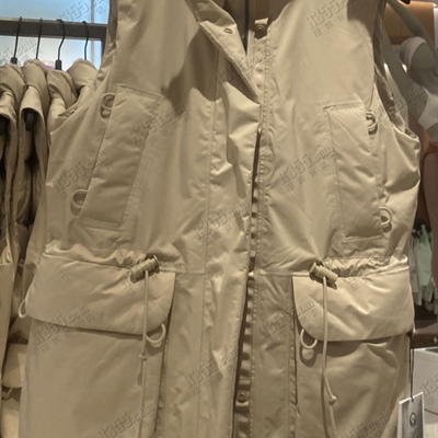 运动品牌-棉衣/羽绒-女运动棉服【实拍】