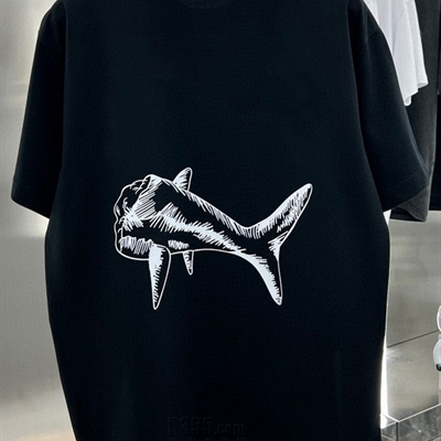 市场上装-T恤-欧货T恤