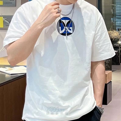 市场上装-T恤-欧货T恤