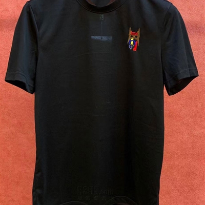 市场上装-T恤-欧货T恤