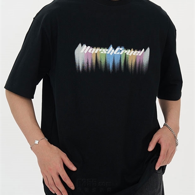 市场上装-T恤-电商T恤