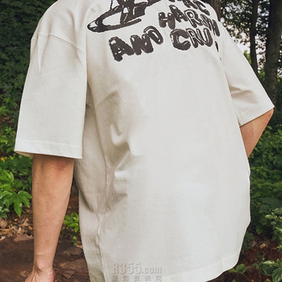 市场上装-T恤-电商T恤