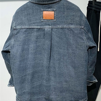 市场上装-夹克-休闲夹克