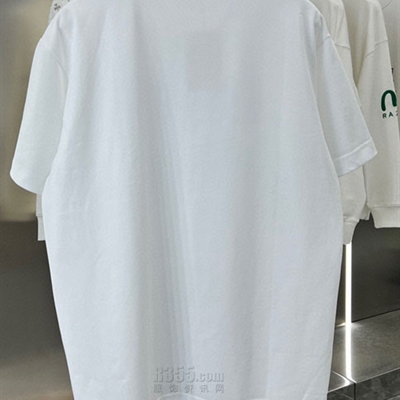 市场上装-T恤-欧货T恤