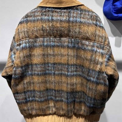 市场上装-夹克-休闲夹克