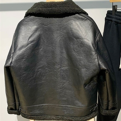 市场上装-皮衣-休闲皮衣