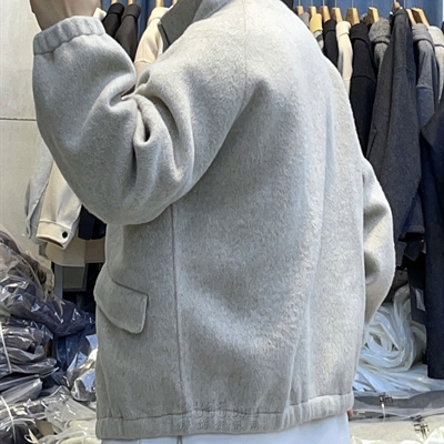 市场上装-夹克-休闲夹克