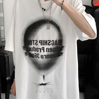 市场上装-T恤-电商T恤