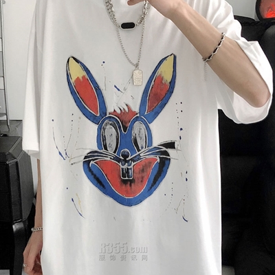 市场上装-T恤-电商T恤