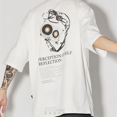 市场上装-T恤-电商T恤