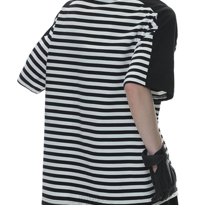 市场上装-T恤-电商T恤