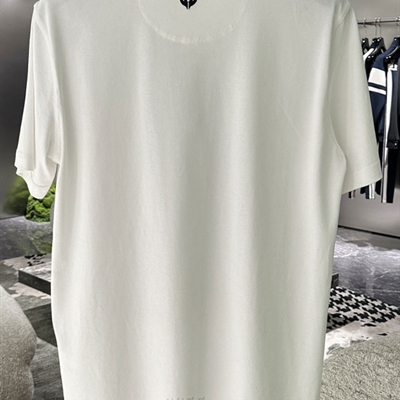 市场上装-T恤-欧货T恤