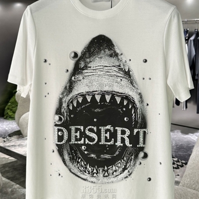 市场上装-T恤-欧货T恤