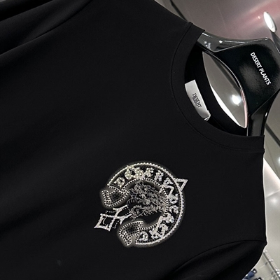 市场上装-T恤-欧货T恤