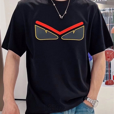 市场上装-T恤-欧货T恤