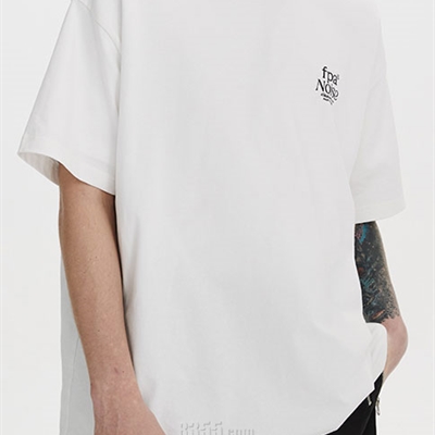 市场上装-T恤-电商T恤