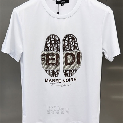 市场上装-T恤-欧货T恤