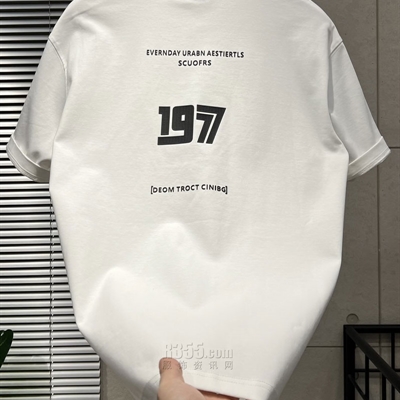 市场上装-T恤-休闲T恤