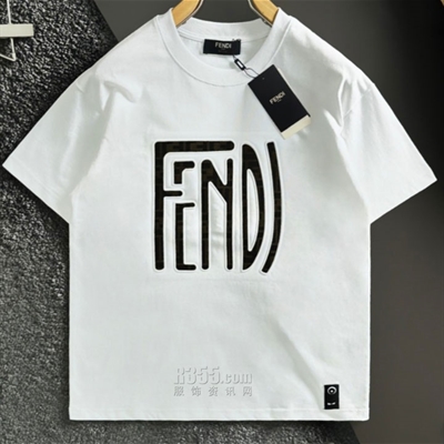 市场上装-T恤-欧货T恤