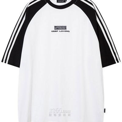 市场上装-T恤-电商T恤