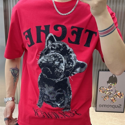 市场上装-T恤-欧货T恤