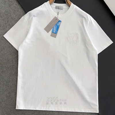 市场上装-T恤-欧货T恤