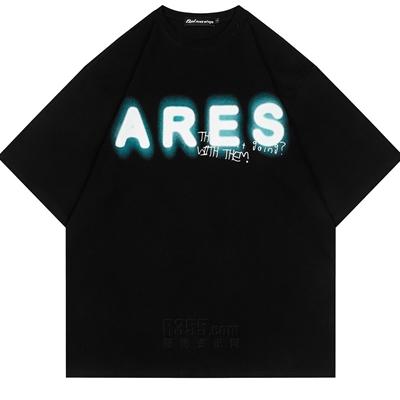 市场上装-T恤-电商T恤