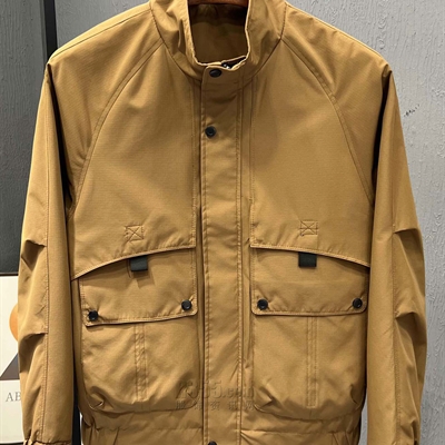 市场上装-夹克-休闲夹克