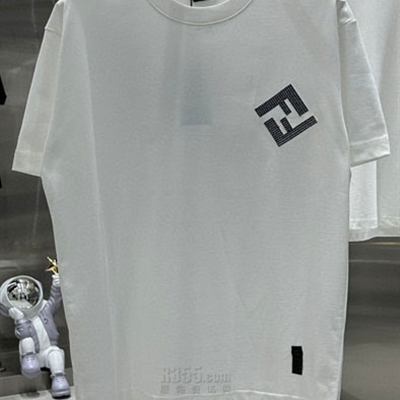 市场上装-T恤-欧货T恤