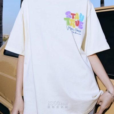 市场上装-T恤-电商T恤