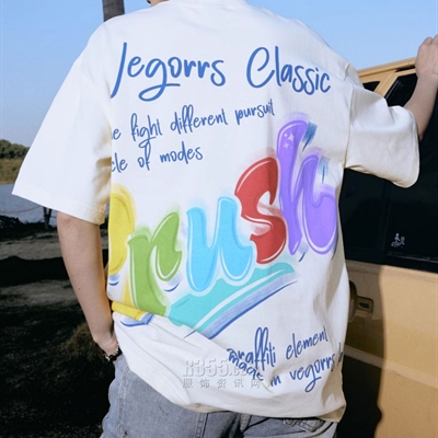 市场上装-T恤-电商T恤